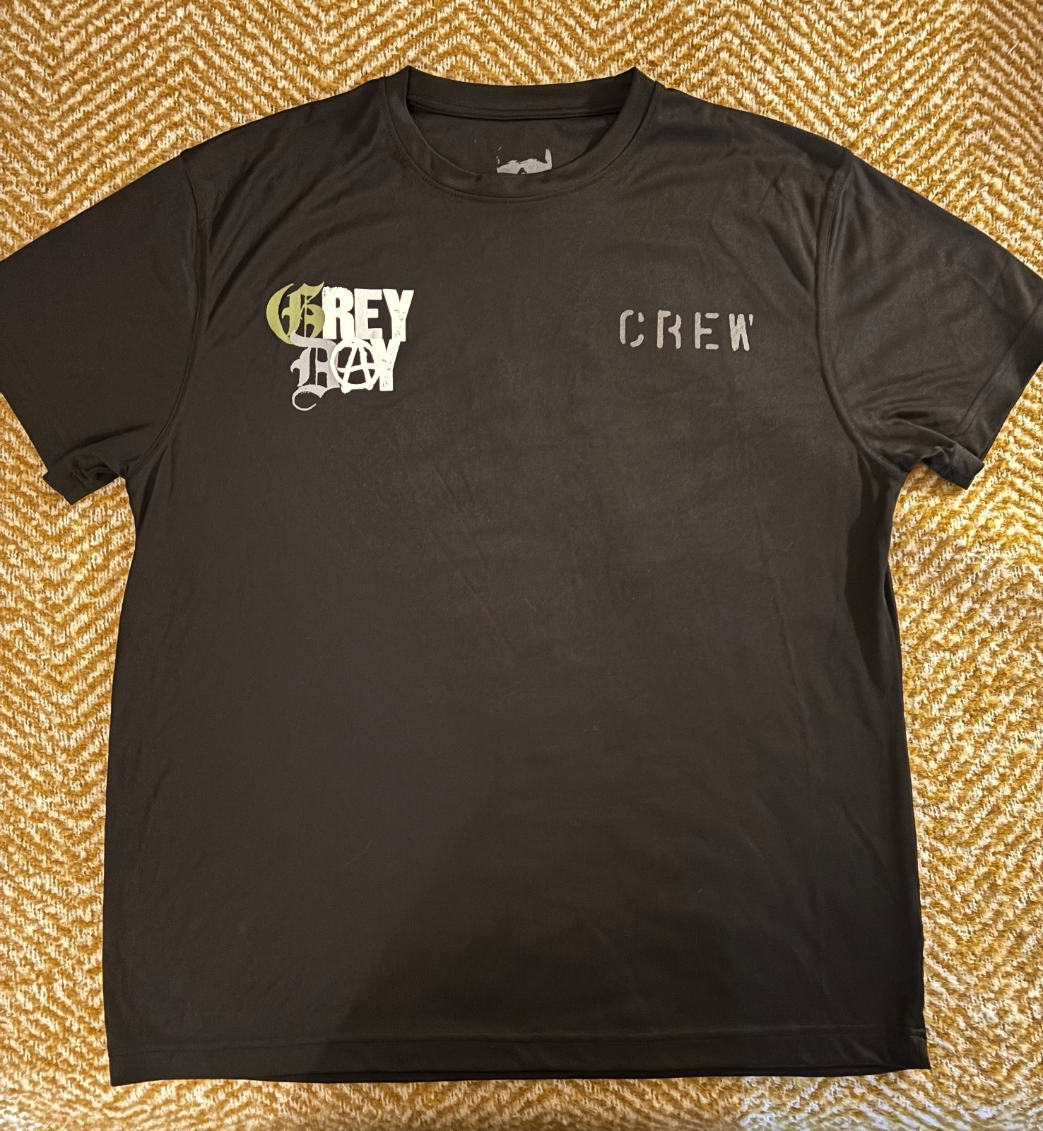"CREW" Grey Day G59 Concert Staff Men's T-Shirt Short Sleeve Black Size Large 
