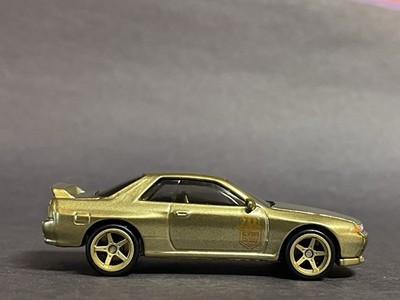 Hot Wheels New 2026 Premium Chase Gold Nissan Skyline GT-R R32