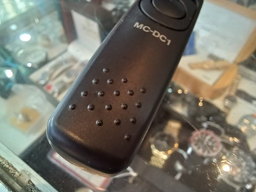 GENUINE NIKON MC-DC1 REMOTE SHUTTER RELEASE CORD - Picture 6 of 8