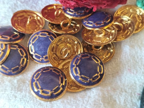 Lot 6 petits boutons en métal violet doré leger pied 1,5 cm ref 2465 - Foto 2 di 2