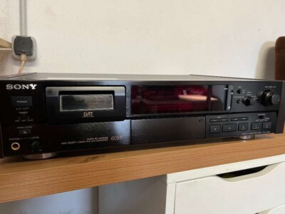 Sony DTC-60 ES High-End DAT Recorder DTC 60 ES Player Tape Deck Kassette