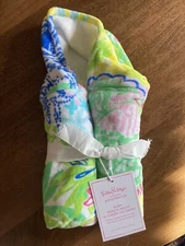 Pottery Barn Kids Lilly Pulitzer Cheek to Cheek Baby Beach Hooded Towel UPF 50