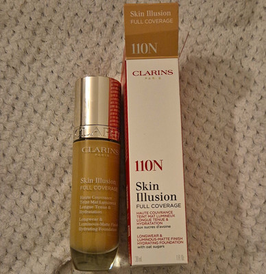 Clarins Skin Illusion Flüssig-Foundation volle Deckkraft matt 110N 30 ml
