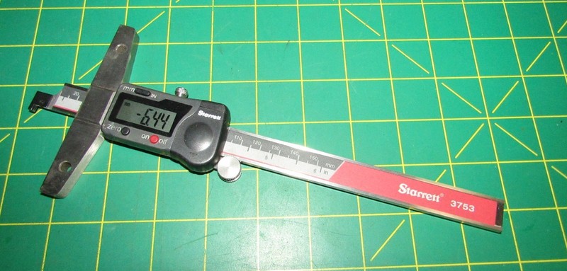 Starrett 3753-6/150 Electronic Depth Gauge, 0 to 6" w/Battery - Lot AV-10