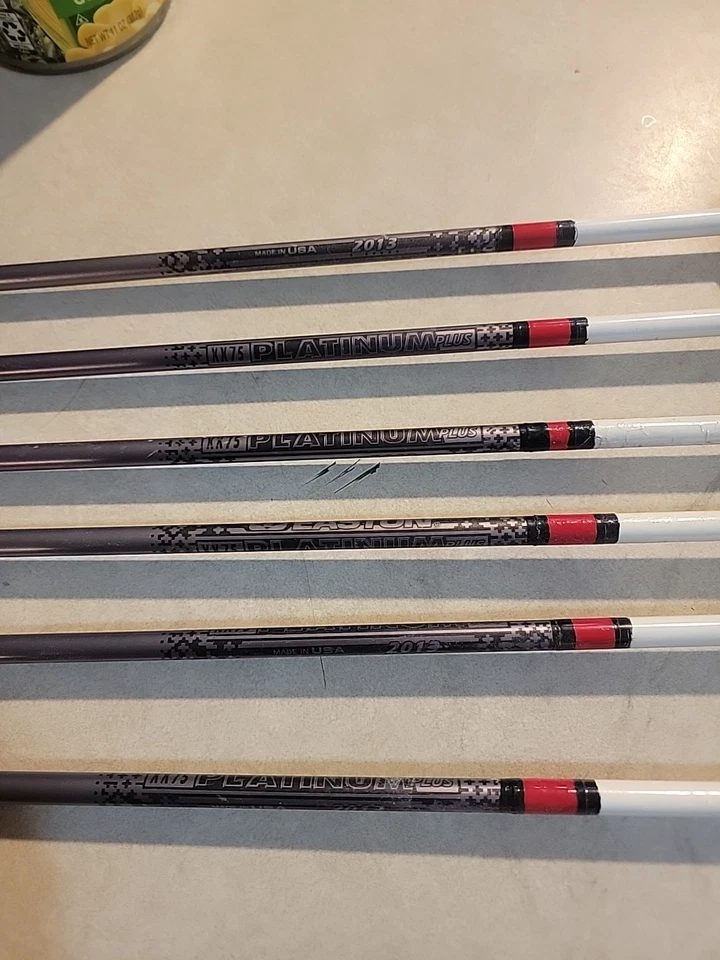 Стрелы Easton XX75 2013 г. 4 оперения в стиле пламени на заказ. Гребень на заказ. 28 дюймов. - Изображение 2 из 4