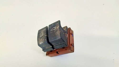 Volkswagen Passat 2006 Fuel Cap Switch (Gas Fuel Door Switch Butto #2290830-61