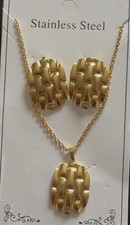 Gold Tone Stainless Steel Jewelry Set Necklace Earrings No Stone