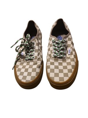 Vans checkered Unisex skate shoes 7 Men 8.5 Women