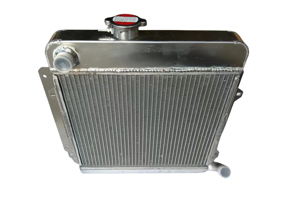 Radiador BMW E10 2002/1802/1602/1600/1502 TII/TURBO 1966-1977 MT Foto 2 de 4