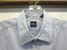 EUC Boss Hugo Boss Lucas Blue White Striped 100% Cotton Shirt Regular Fit Medium