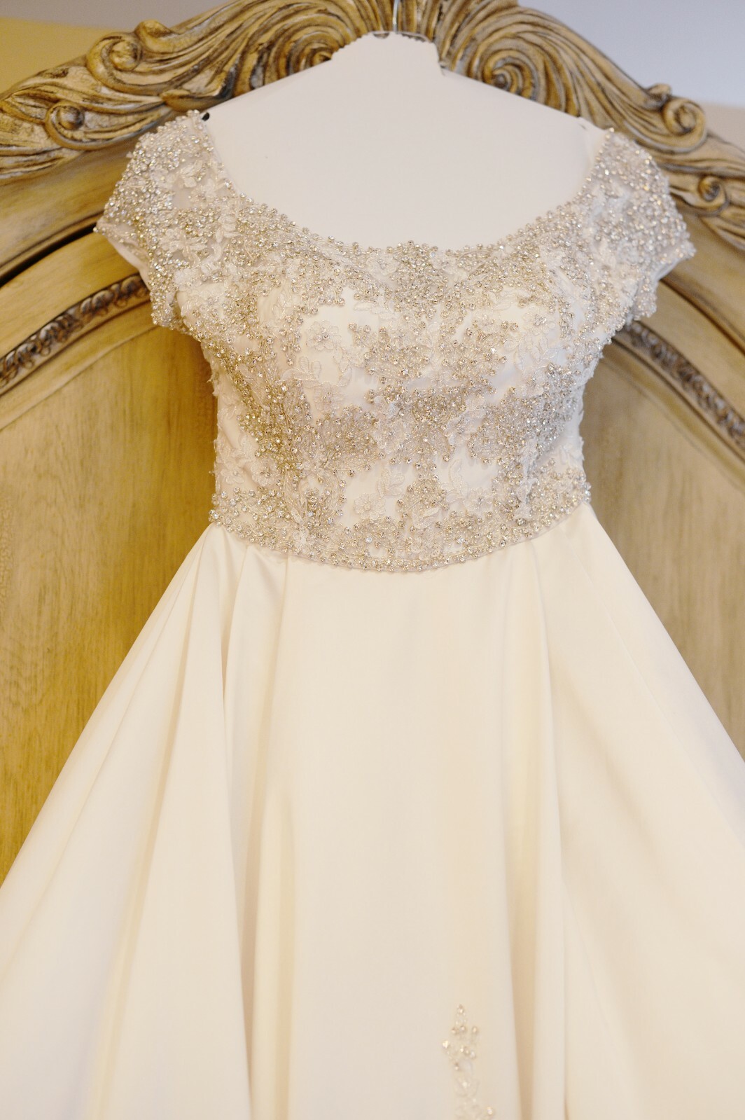 Stephen Yearick Wedding Dress Ball Gown KSY49 Sz 6 Swarovski Crystals Long Train image 4