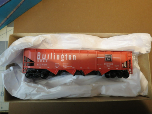 HO - Athearn 1754 - 4 Bay Hopper, Burlington Route      LN from Kit - Picture 1 of 2