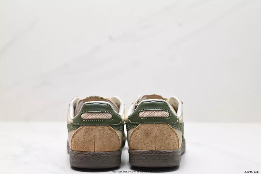 Onitsuka Tiger Ghost Tiger Tokuten Low Top Sneakers For Both Men And Women Onitsuka Tiger Ghost Tiger Tokuten Low Top Sneakers For Both Men And Women