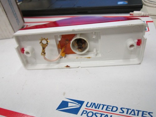 Grote 52862 Truck Trailer Red Marker Light Lamp - Picture 3 of 7