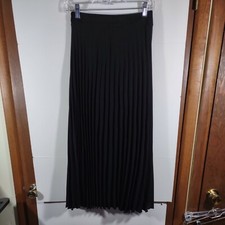 New Look 'Plain Black Pleated Midi Skirt", US Size 6, UK Size 10, NWT