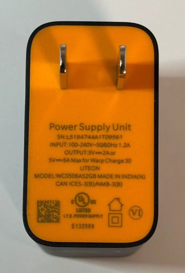 New OnePlus 30W 6 Amp McLaren Warp Charger and Braided Cable Black Orange - Image 2 of 4