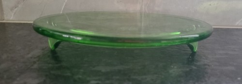 Vintage Green Glass Footed Cake Plate Sunflower Trivet plant stand - Picture 3 of 5
