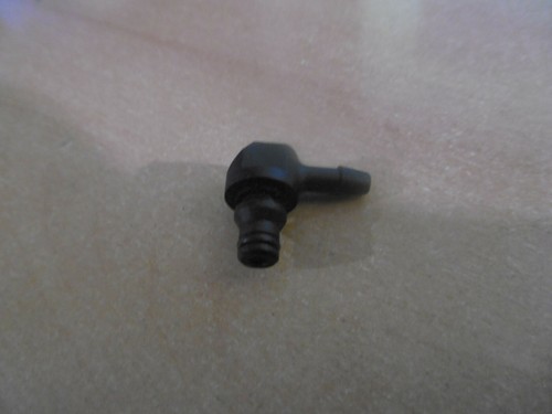 BMW 2,0D N47 T-STÜCK INJEKTOR RÜCKLAUF RÜCKLAUFLEITUNG ENTSTÜCK LETZTE DÜSE