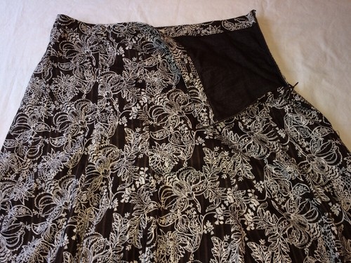 Women's Canary Blue 100% Cotton Skirt Pleated Sz 10 Floral Brown & White Casual - Picture 3 of 5