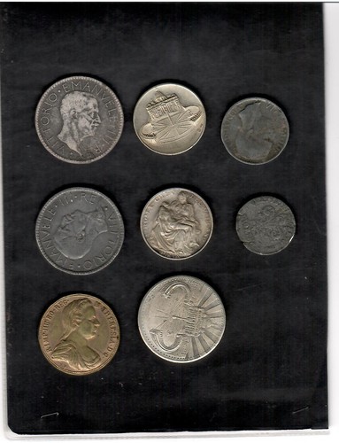 LOT VON 8 UNKLASSIFIZIERTEN MÜNZEN VERSCHIEDENER PERIODEN