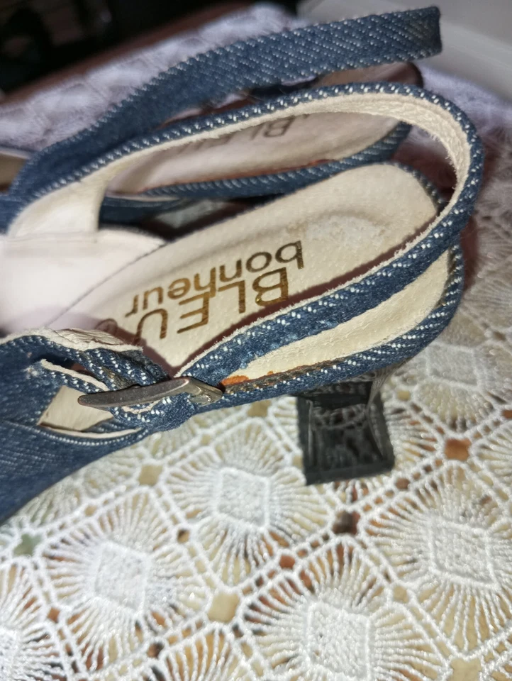 Chaussures femmes escarpin moyen talon ouvert boucle tissu jeans t 38 - Photo 4/4