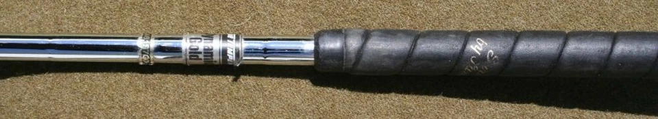 Forjado Dunlop Maxfli 4 Hierro Hoja Australiana Oro S300 Eje de Acero Rígido Foto 4 de 4