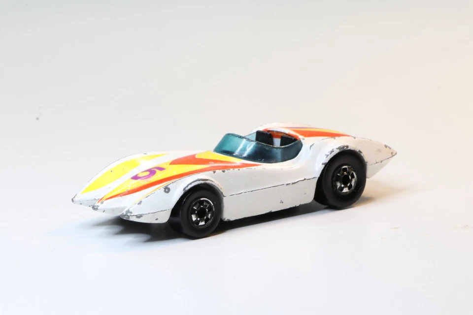 Coche modelo diecast vintage Hot Wheels 1976 blanco segundo viento colores voladores HK GC Foto 2 de 4