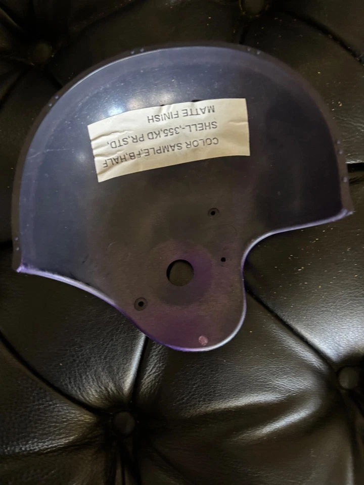 Матовый фиолетовый футбольный мини-шлем MN Vikings с отличной табличкой - Изображение 2 из 2