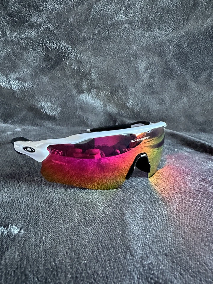 Marco blanco pulido Oakley RADAR EV PATH OO9208 de segunda mano con lente Prizm Red Foto 2 de 4