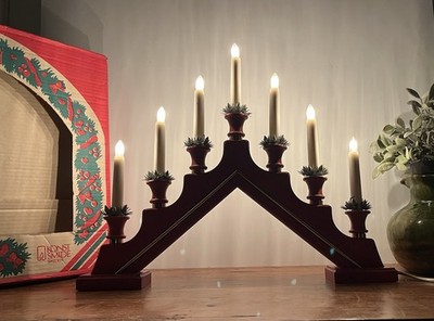 Konstsmide Holz Kerzenbogen Brücke 7 LED schwedisches Design rot gebeizt Weihnachten
