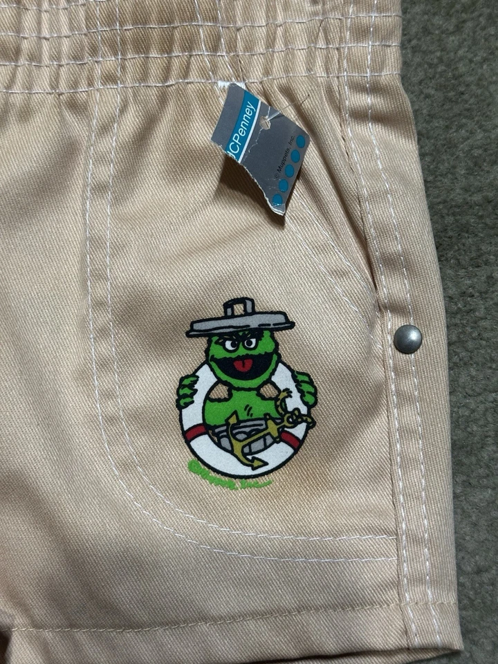 NWT Vintage 90s Oscar The Grouch Shorts Size 2T Kids Cream - Image 2 of 4