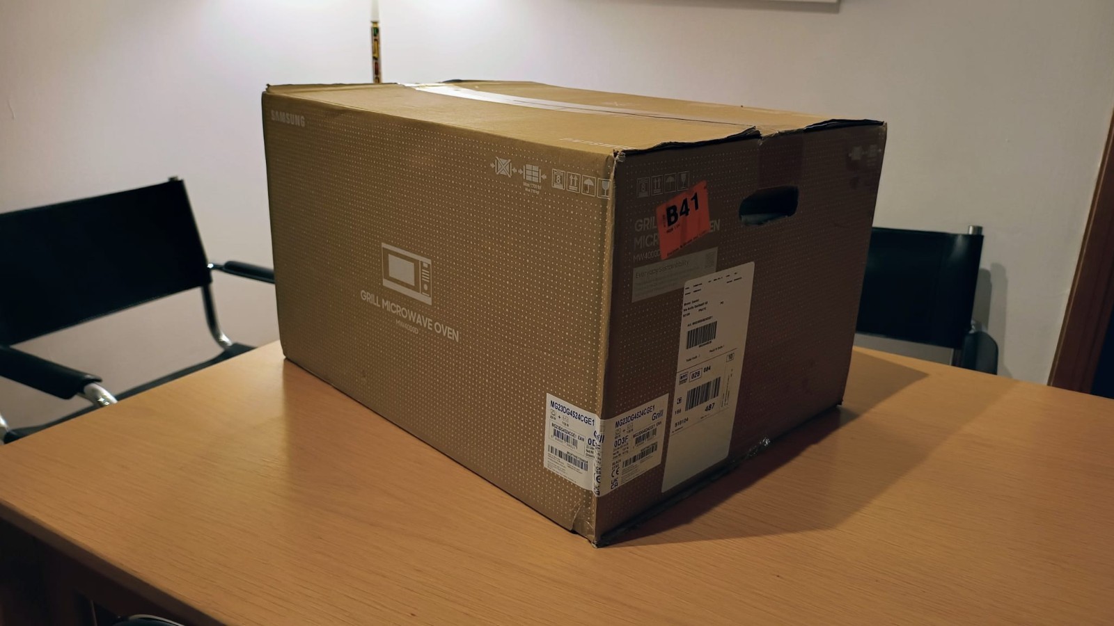 Microonde Samsung MW4000D: Trasforma la tua Cucina in un Bistrot