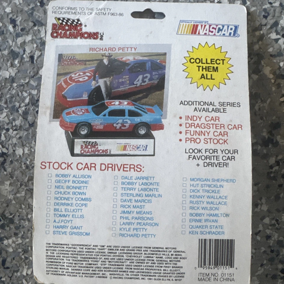 Coche de colección Racing Champions con tarjeta de coleccionista y soporte de exhibición #42 Kyle Petty N Foto 4 de 4