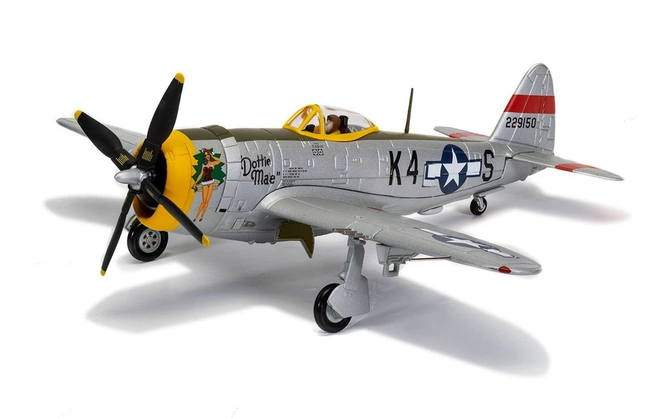 Corgi 1:72 USAAF Republic P-47 Thunderbolt (AA33827) "Dottie Mae" Model Plane - Image 4 of 4