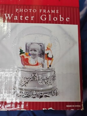 Kirkland's  Musical Water Globe.Add Your Fave Picture Directly Into Globe 