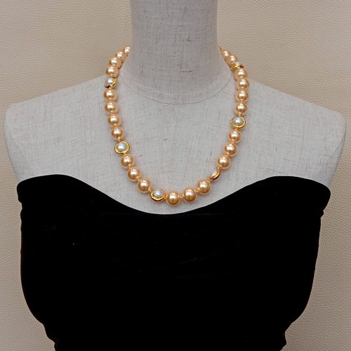 22" 14mm Champagne Sea Shell Pearl Cultured White Pearl Electroplated Necklace - Picture 2 of 4