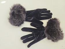The Limited Black Gloves