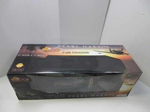 Ultimate Soldier Aircraft Tomahawk P-40B Pearl Harbor Edition 1:18 Scale NIB