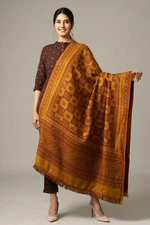 Large Wool Jamavar Paisley Pashmina Shawl Indian Elegance Yellow Red Reversible