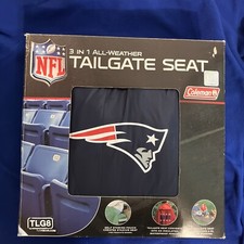 Couverture poncho Coleman 3 en 1 All-Weather Patriots NFL siège de stade bleu marine