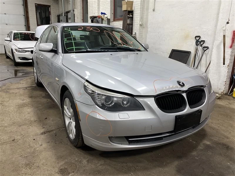 PLASTIC ENGINE COVER BMW 528i 2009 09 1163679 Foto 3 de 4