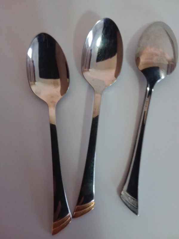Set Of 3 Golden Stanza Oneida Spoons