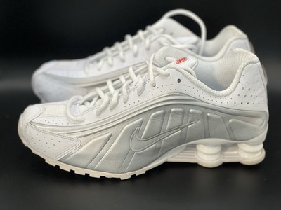 Nike Shox R4 Men's Low Top Lace-Up Athletic Sneakers White/Silver Solid