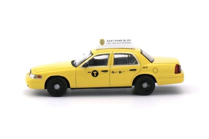 596model 1/64 NYPD クラウンヴィクトリア　箱あり 596 Model 1/64 Ford Crown Victoria - New York City Police