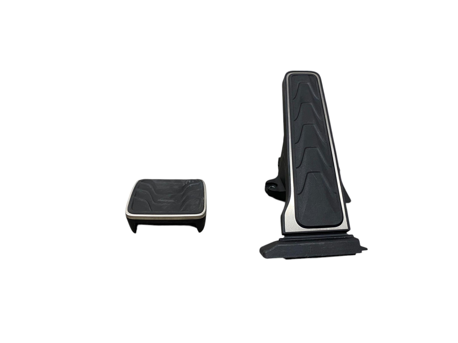 2017-2023 ASTON MARTIN DB11 THROTTLE GAS PEDAL TRAVEL SENSOR & BRAKE PEDAL COVER