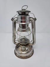 Feuerhand Baby Special 276 Storm Lantern Circa 1953 Railroad Lantern Clear Globe