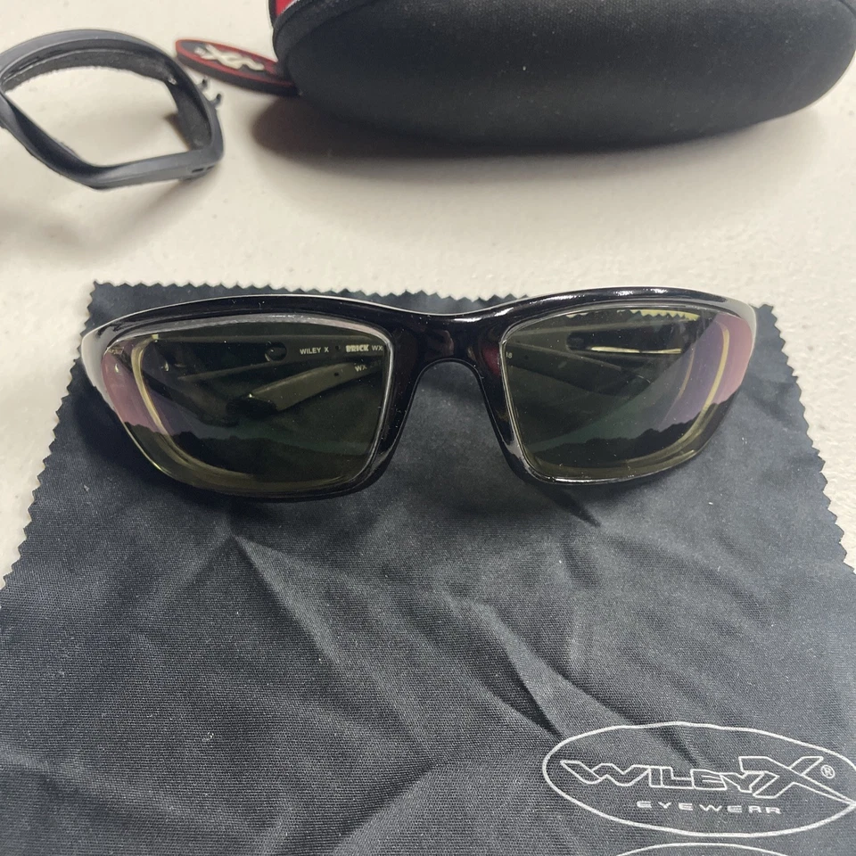 Gafas de sol de ladrillo Wiley X Z87-2 Foto 2 de 4