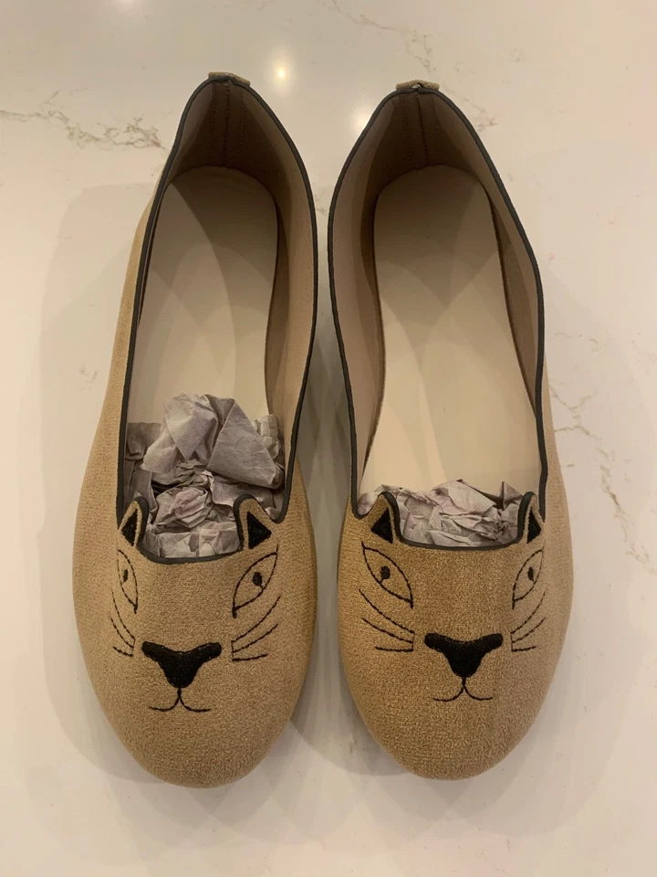 Slip On Cat Flats Women’s Size 8.5  Beige Embroidered Loafers Flexible  NEW - Image 2 of 4