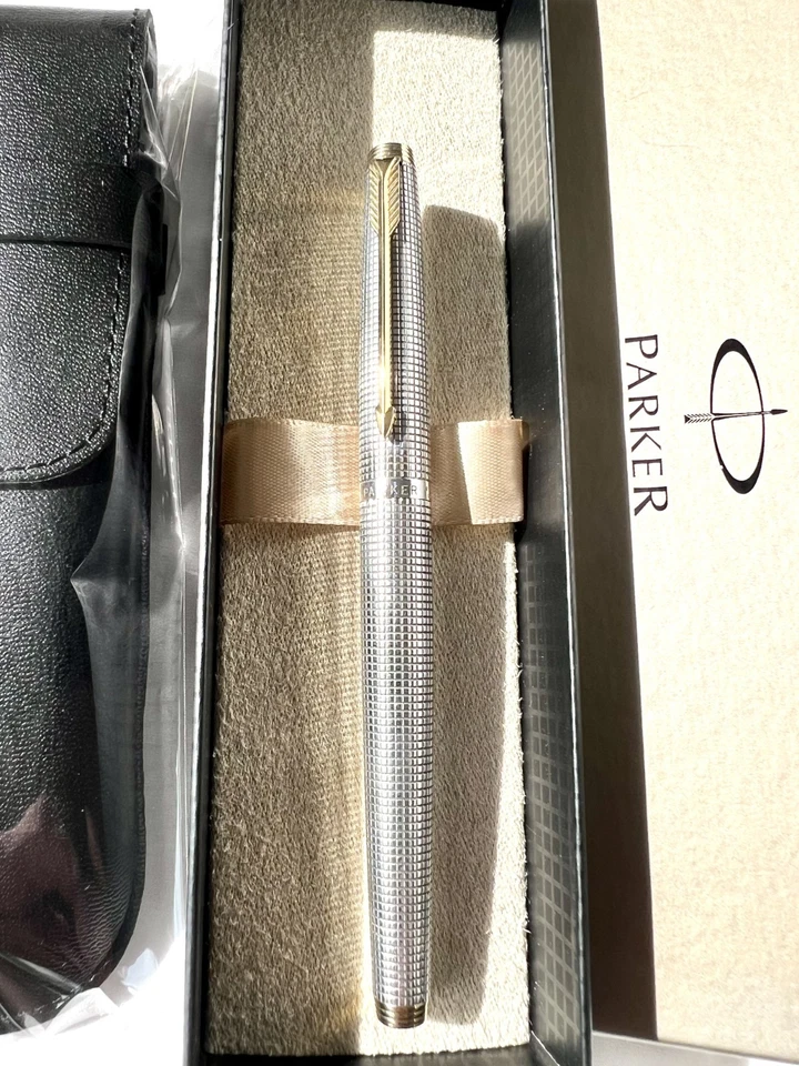 Pluma Estilográfica Parker 75 De Colección Plata de Ley - Plumín Medio Perfección Foto 2 de 4