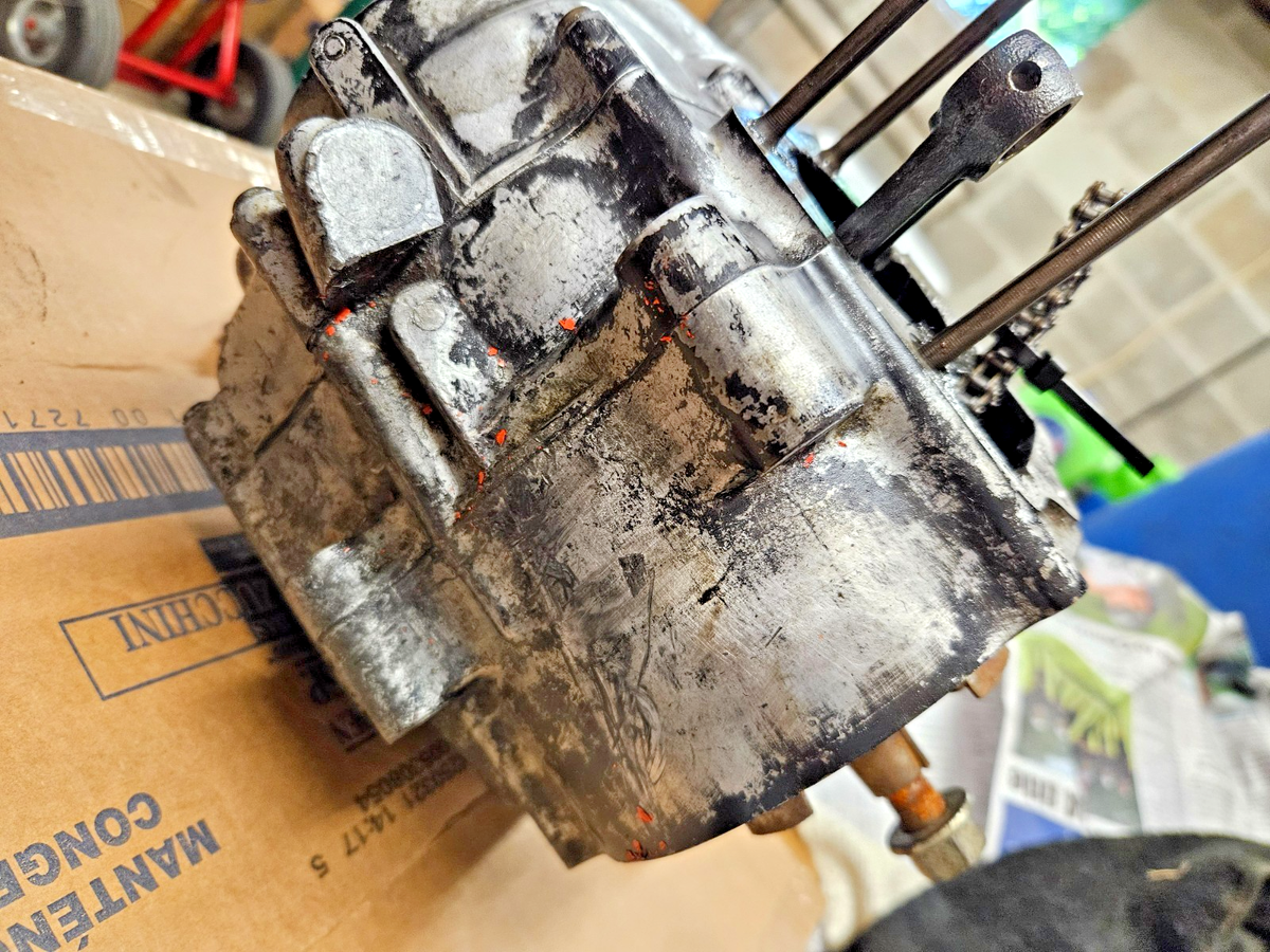 Honda XR100 1979 engine motor bottom end crankcase crankshaft